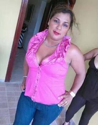 Mujer de 45 busca hombre para hacer pareja en La Vega, República Dominicana