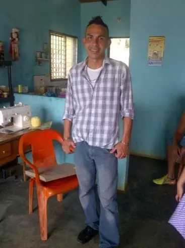 Hombre de 37 busca mujer para hacer pareja en Barinas, Venezuela