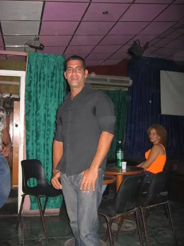 Hombre de 46 busca mujer para hacer pareja en Ciudad habana, Cuba