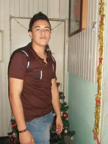 Chico de 28 busca chica para hacer pareja en San Pedro Sula, Honduras