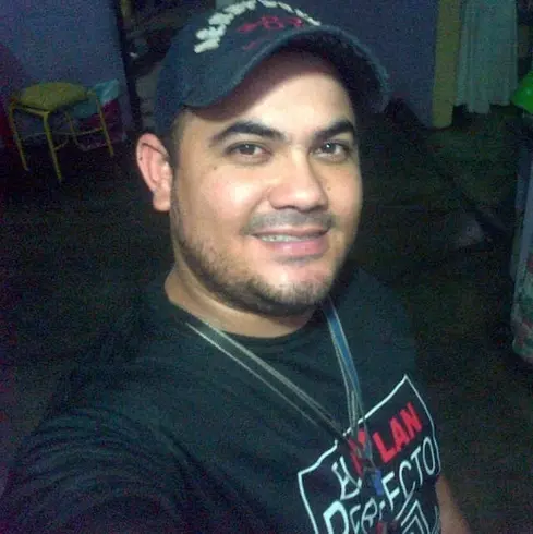Hombre de 39 busca mujer para hacer pareja en Acarigua, Venezuela