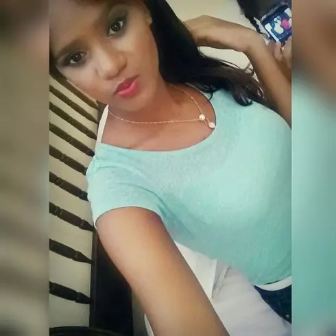 Chica de 28 busca chico para hacer pareja en Santodomingo, República Dominicana