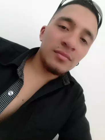 Chico de 29 busca chica para hacer pareja en Bogota Dc, Colombia