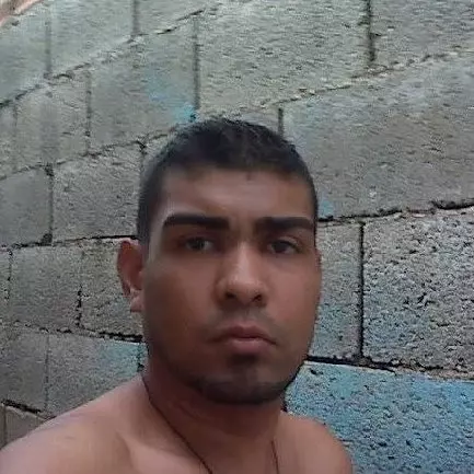 Chico de 34 busca chica para hacer pareja en Naguanagua, Venezuela