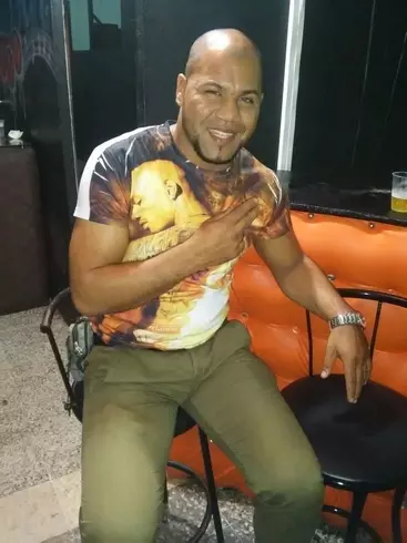 Chico de 33 busca chica para hacer pareja en Santo Domingo, República Dominicana