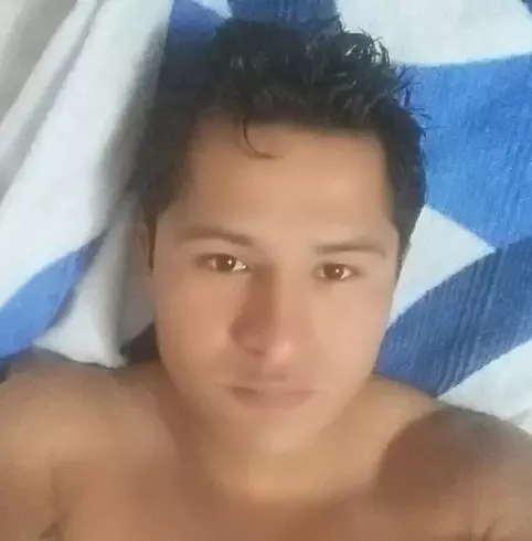 Chico de 31 busca chica para hacer pareja en Bolivia