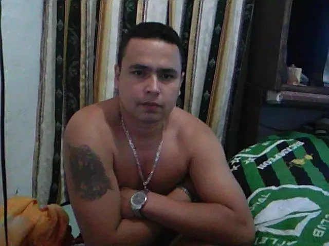 Hombre de 40 busca mujer para hacer pareja en Mellin, Colombia