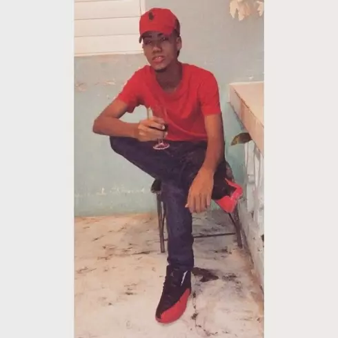 Chico de 25 busca chica para hacer pareja en Santo Domingo, República Dominicana