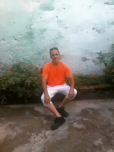 Hombre de 52 busca mujer para hacer pareja en Santa clara, Cuba