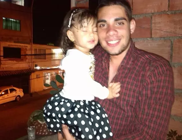 Chico de 28 busca chica para hacer pareja en San cristobal, Venezuela