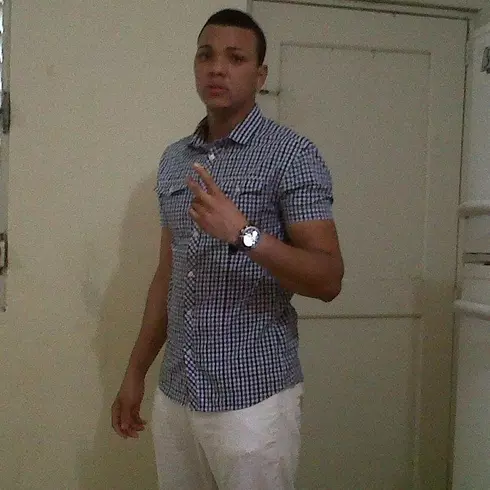 Chica de 34 busca chico para hacer pareja en Santo Domingo, República Dominicana