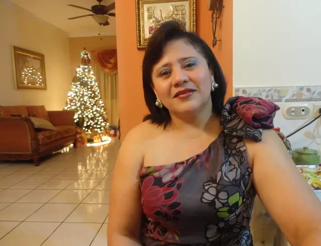 Mujer de 58 busca hombre para hacer pareja en Cortes, Honduras