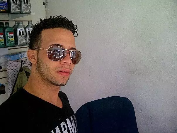 Chico de 33 busca chica para hacer pareja en Santo Domingo, República Dominicana