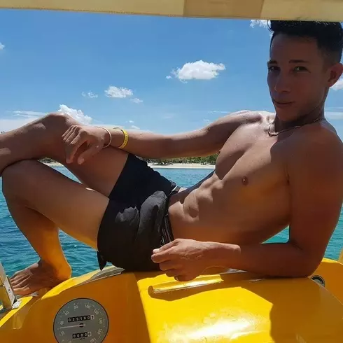Chico de 28 busca chica para hacer pareja en Las tunas., Cuba