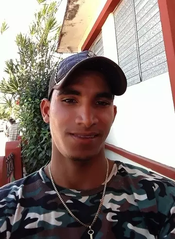Chico de 33 busca chica para hacer pareja en Camagüey, Cuba