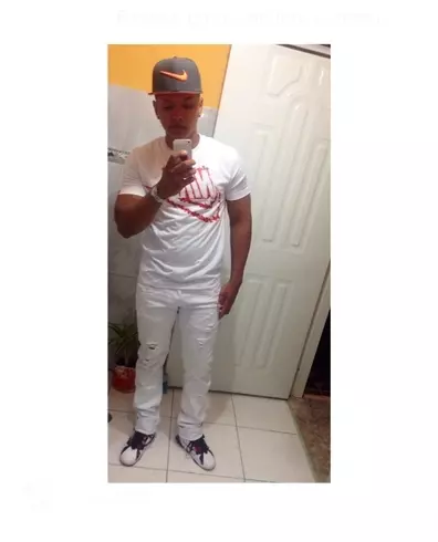 Chico de 30 busca chica para hacer pareja en Santo Domingo, República Dominicana