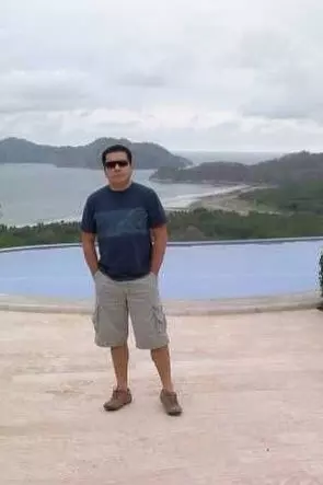 Hombre de 43 busca mujer para hacer pareja en San José, Costa Rica
