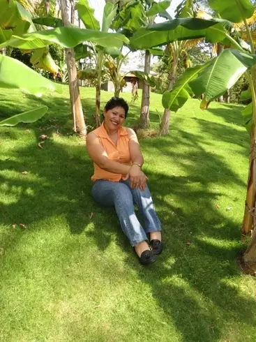 Mujer de 58 busca hombre para hacer pareja en Sampedro Sula, Honduras