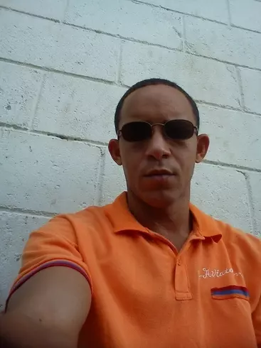 Hombre de 41 busca mujer para hacer pareja en Santiago, República Dominicana