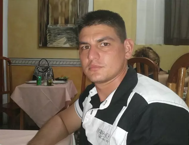Chico de 34 busca chica para hacer pareja en Ciego De Ávila, Cuba