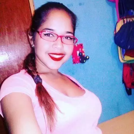 Chica de 27 busca chico para hacer pareja en Cumana, Venezuela