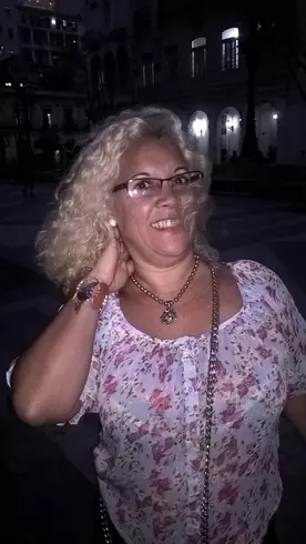 Mujer de 48 busca hombre para hacer pareja en La Habana, Cuba