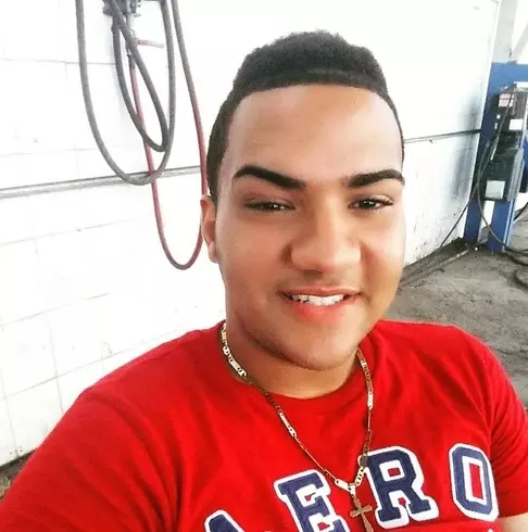 Chico de 27 busca chica para hacer pareja en Santo Domingo, República Dominicana