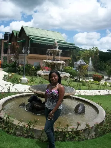 Mujer de 38 busca hombre para hacer pareja en Higuey, República Dominicana