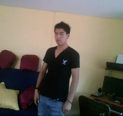 Chico de 30 busca chica para hacer pareja en Quito, Ecuador