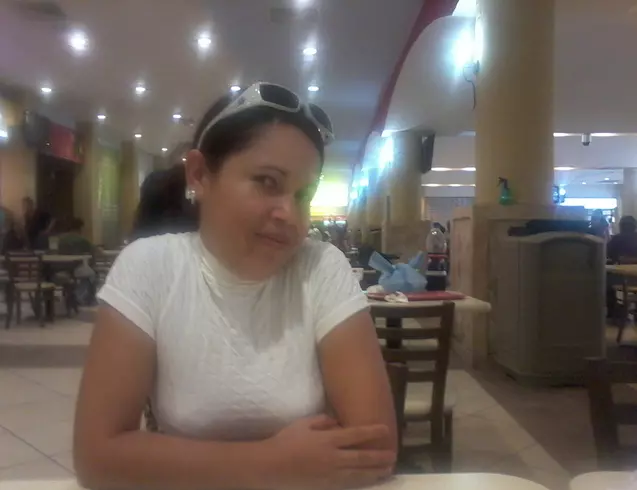 Mujer de 44 busca hombre para hacer pareja en Honduras