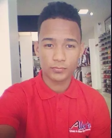 Chico de 32 busca chica para hacer pareja en Santiago, República Dominicana