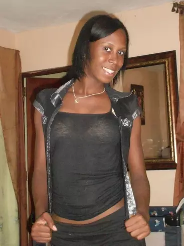 Chica de 29 busca chico para hacer pareja en Santo Domingo, República Dominicana