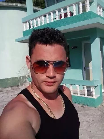 Chico de 35 busca chica para hacer pareja en Granma, Cuba