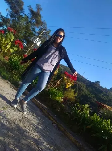 Chica de 31 busca chico para hacer pareja en Caracas, Venezuela