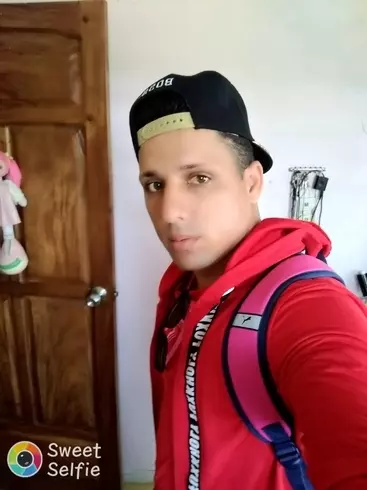 Chico de 31 busca chica para hacer pareja en Las Tunas Cuba, Estados Unidos de América