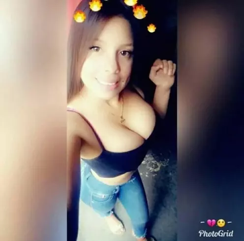 Chica de 26 busca chico para hacer pareja en Caracas, Venezuela