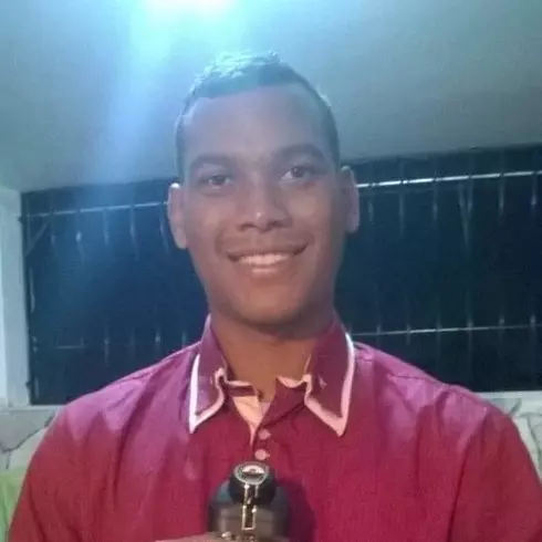 Chico de 27 busca chica para hacer pareja en GUAYANA, Venezuela
