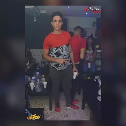 Chico de 27 busca chica para hacer pareja en Santo Domingo, República Dominicana