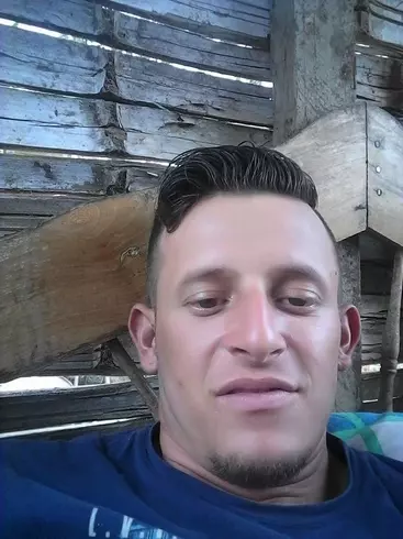 Chico de 29 busca chica para hacer pareja en Ayampe, Ecuador