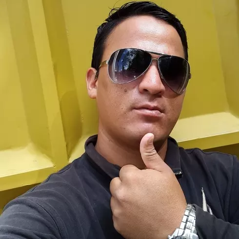 Chico de 35 busca chica para hacer pareja en Guayaquil, Ecuador
