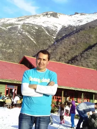 Hombre de 47 busca mujer para hacer pareja en Linares, Chile