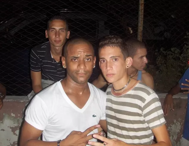 Chico de 29 busca chica para hacer pareja en LA HABANA, Cuba