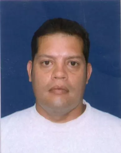 Hombre de 48 busca mujer para hacer pareja en Caracas, Venezuela