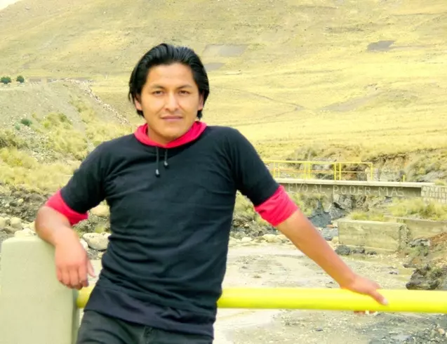 Chico de 33 busca chica para hacer pareja en La paz, Bolivia