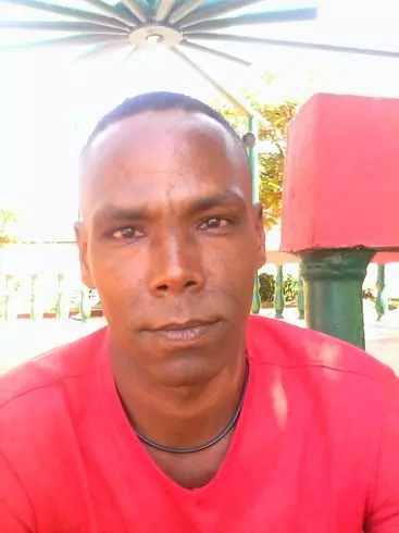 Hombre de 43 busca mujer para hacer pareja en Holguin, Cuba