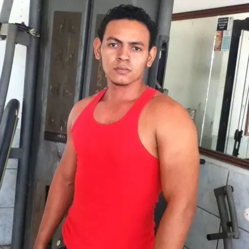 Chico de 32 busca chica para hacer pareja en Leon, Nicaragua