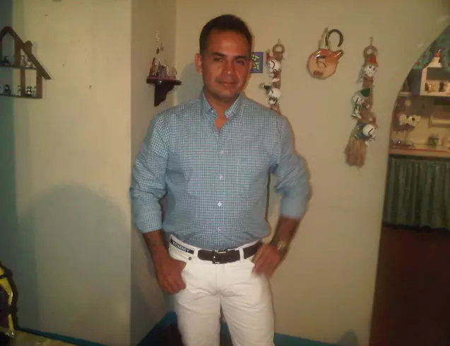 Hombre de 52 busca mujer para hacer pareja en Valencia, Venezuela