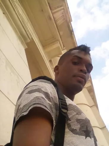 Chico de 27 busca chica para hacer pareja en La Habana, Cuba