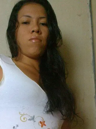Mujer de 39 busca hombre para hacer pareja en Puntarenas, Costa Rica