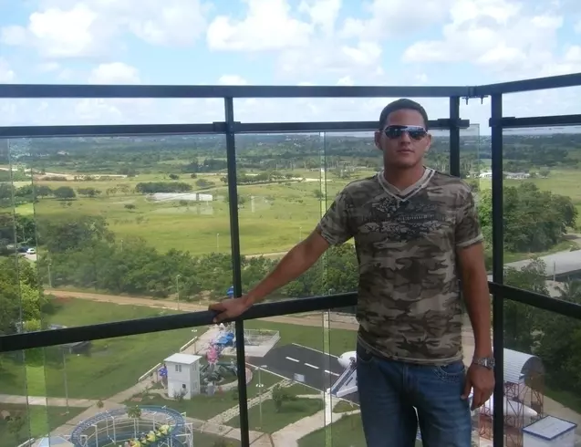 Hombre de 41 busca mujer para hacer pareja en Habana, Cuba